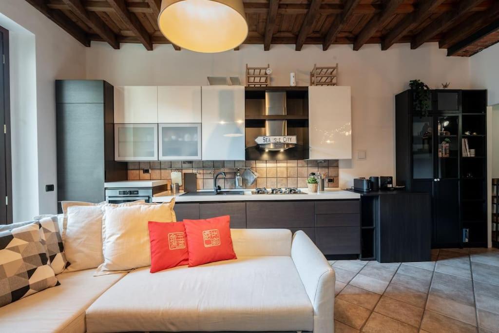 New Apartment: Imbonati6 Милан Экстерьер фото